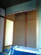 これから建具を取付ます