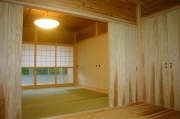 新しい畳 イグサの良い香りが立ち込めるお部屋にご先祖様をお迎えできます
