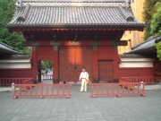 東京大学赤門前での写真