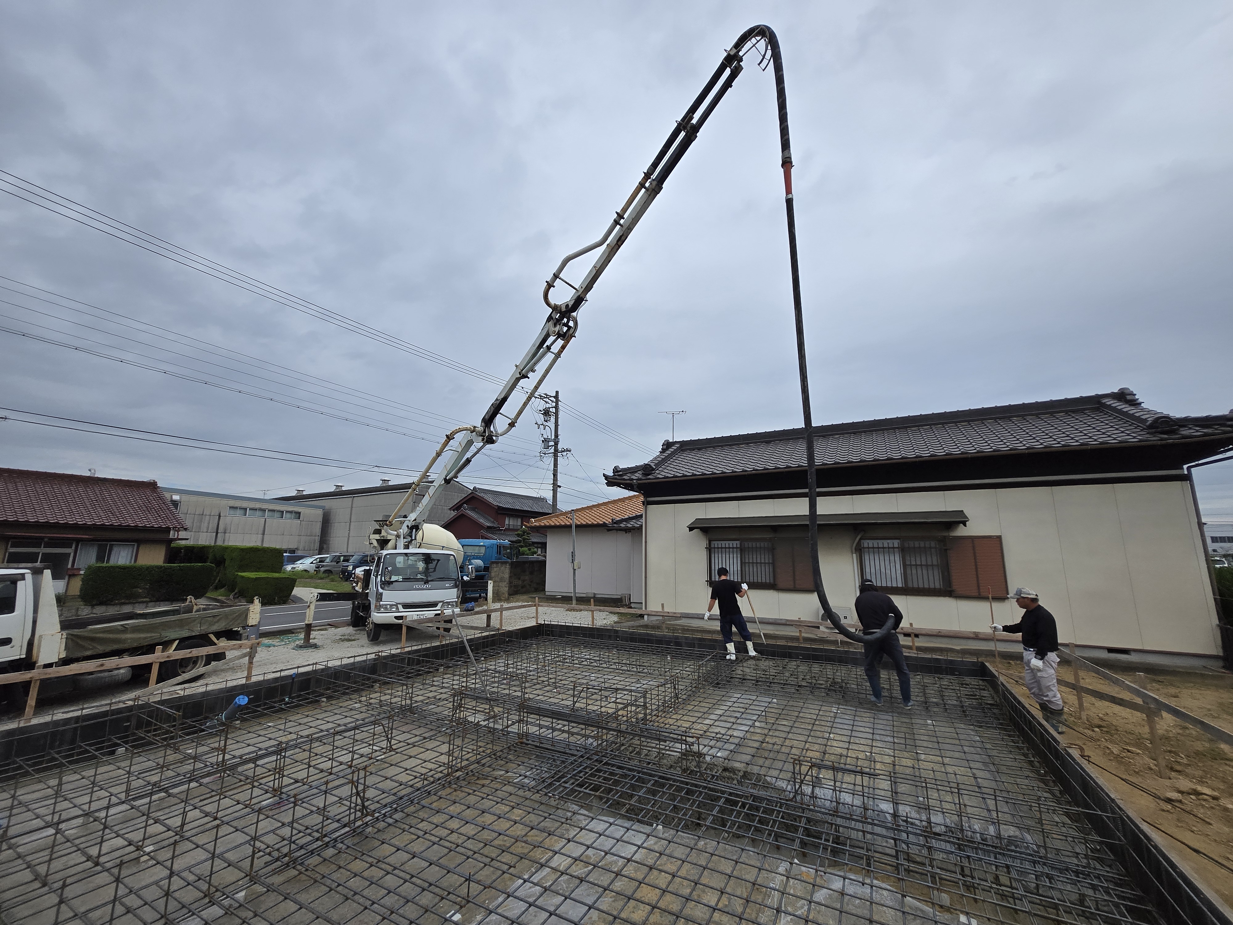 安城市城ヶ入町の現場 　耐震等級３の基礎工事コンクリート打設写真